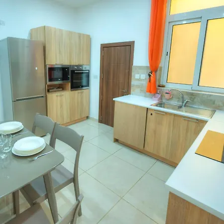 アパート Charming 2 Bedroom Near Sliema Seafront Ybon1-1