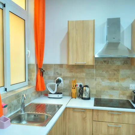 Charming 2 Bedroom Near Sliema Seafront Ybon1-1 *
