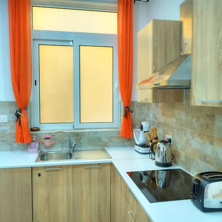 アパート Charming 2 Bedroom Near Sliema Seafront Ybon1-1 *